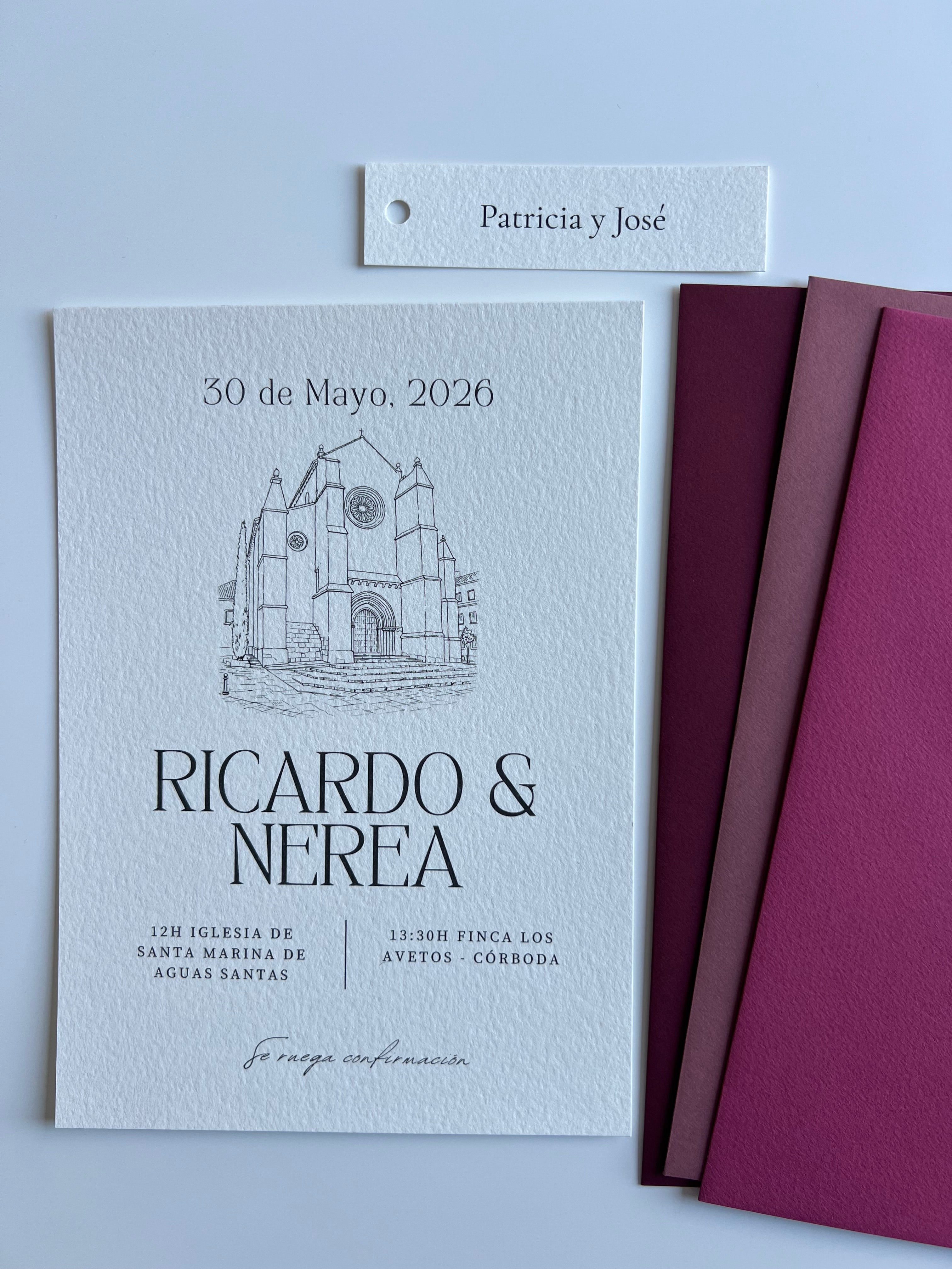 Invitación y sobre SILUETA Pack 25 (3'40€ u.)