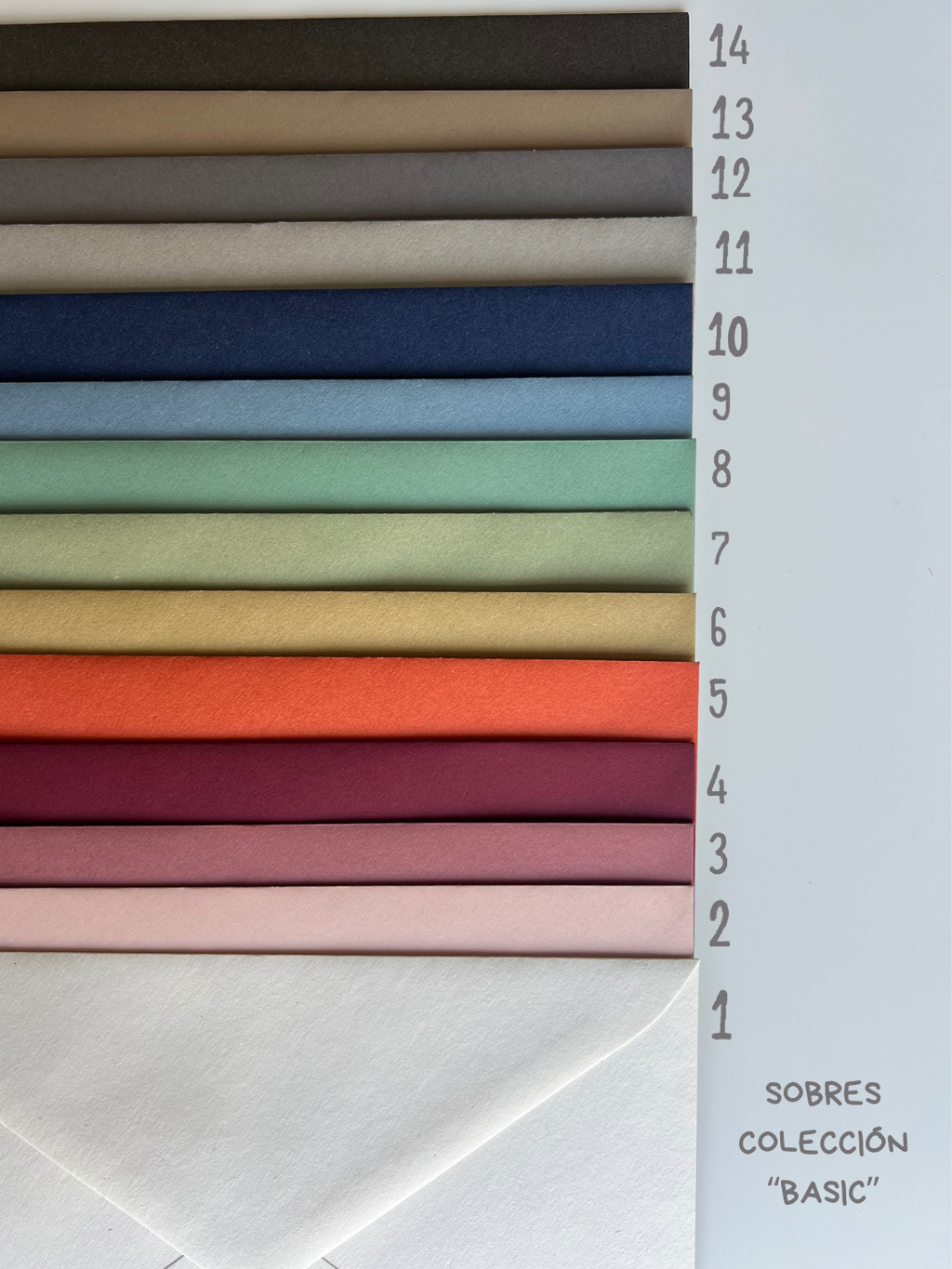 Invitación y sobre MINIMAL Pack 25 (2'75€ u.)