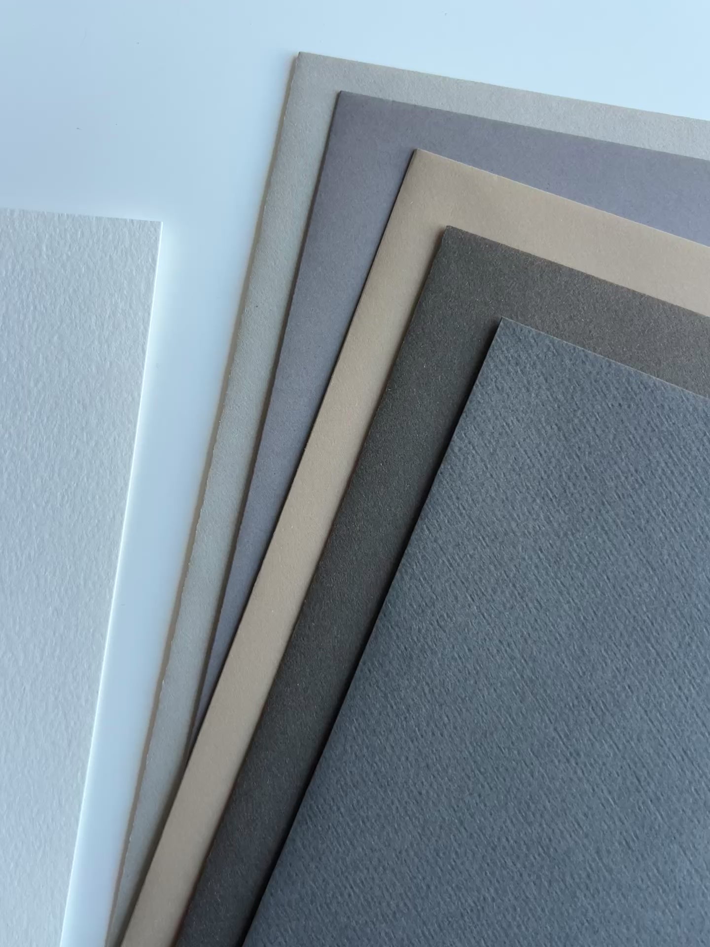 Invitación y sobre MINIMAL Pack 25 (2'75€ u.)